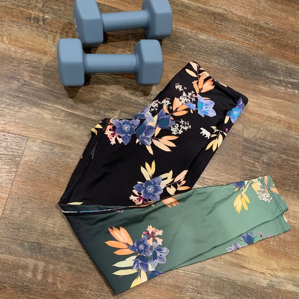 Running Bare AB-Waisted Fight Club Floral Leggings